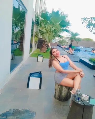 Escort Kheralu